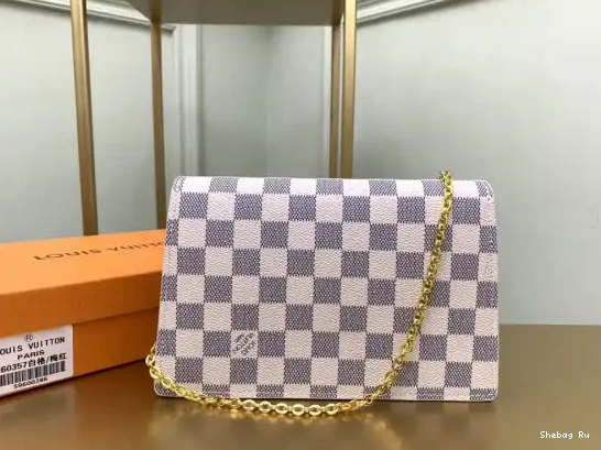 VUITTON CROISETTE CHAIN WALLET LOUIS 0701